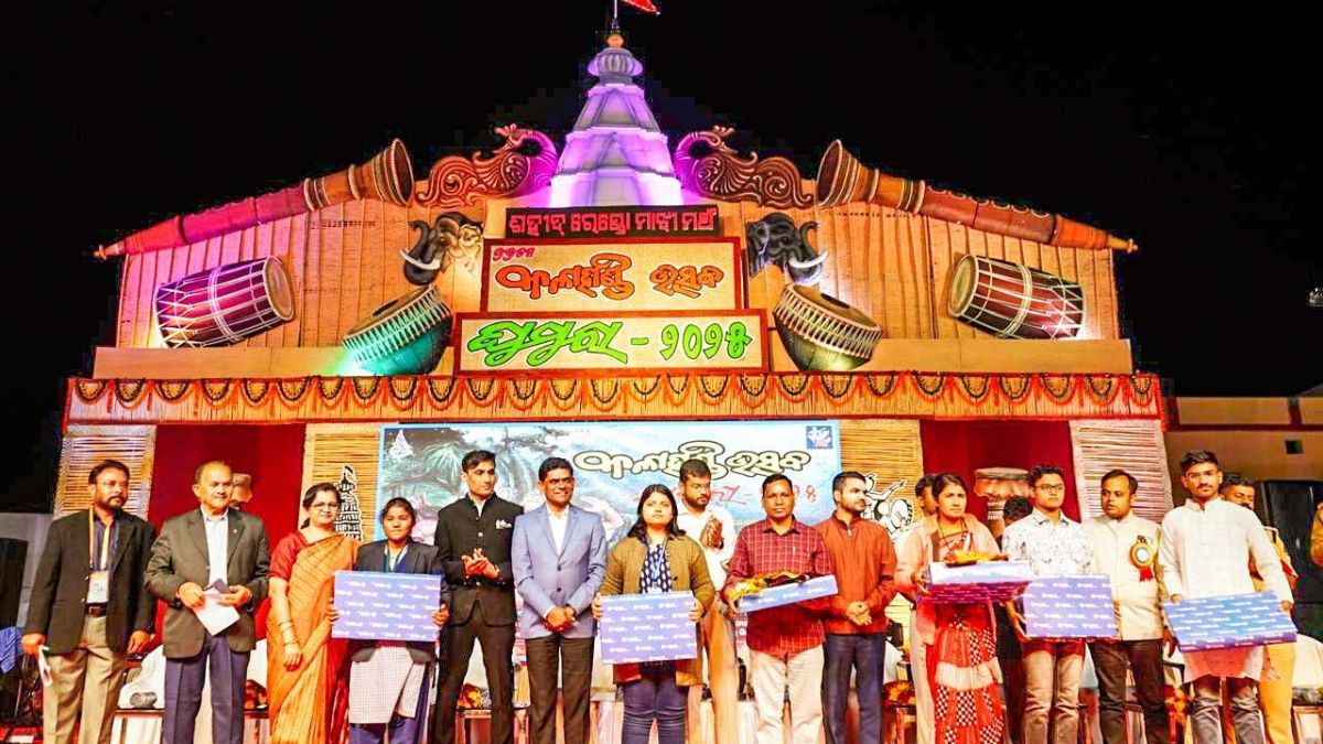 Vedanta Felicitates Young Achievers at ‘Ghumura’ Festival; Aluminium Stall Shines at Kalahandi Utsav