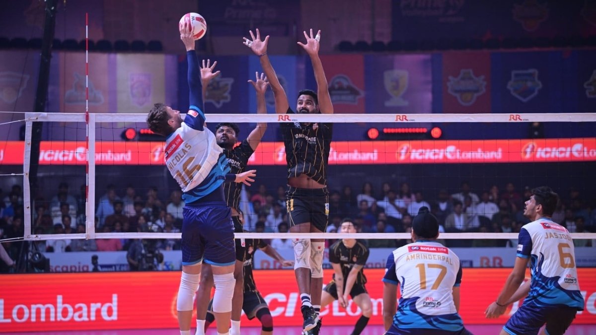 PVL 2025 Season 4 (Match 33): Kochi Blue Spikers end campaign with motivating 3–1 win over Ahmedabad Defenders